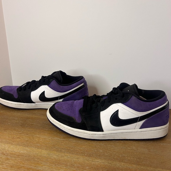 Air Jordan 1 Low Court Purple 553558-125; Size US Men’s 10.5 - Picture 3 of 12